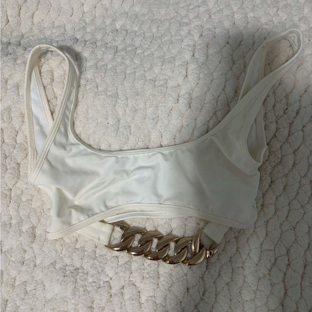 Pretty Little Thing - White Bikini Top with Gold Chain Detail